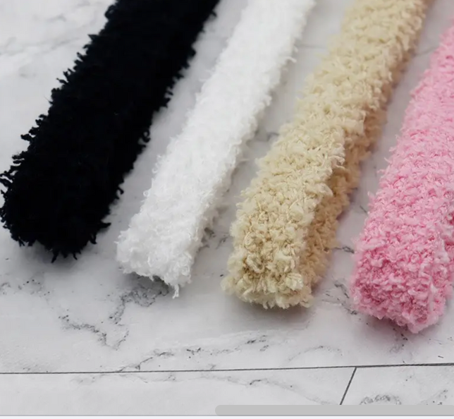 lacet peluchee (fluffy)